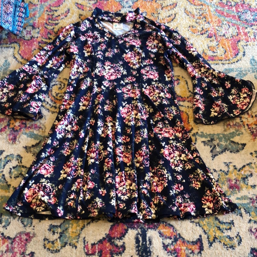Girls navy floral dress